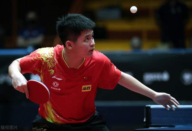 铁卫主场首球比肩C罗，曼联1-1西汉姆联，反超利物浦升英超第八